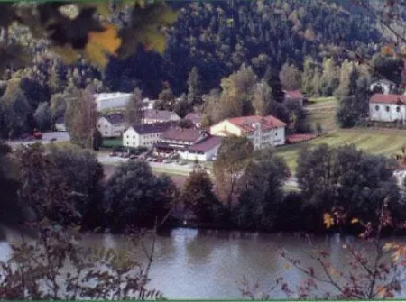 Zur Post Erlau (Passau)