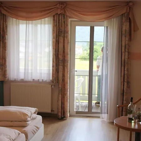 Zur Post Hotel Erlau (Passau)