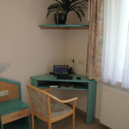 Zur Post Hotel Erlau (Passau)