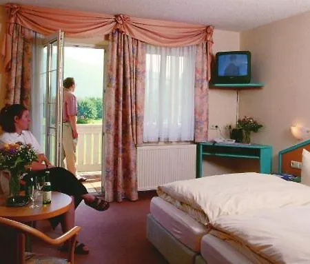 Zur Post Hotel Erlau (Passau)