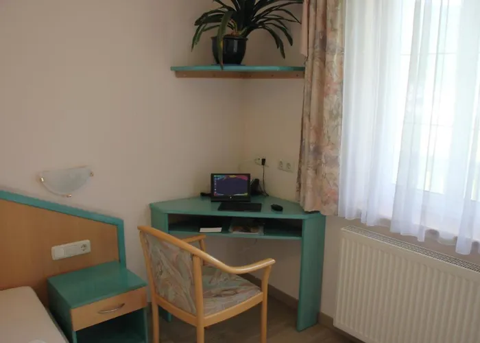 Zur Post Hotell Erlau (Passau)